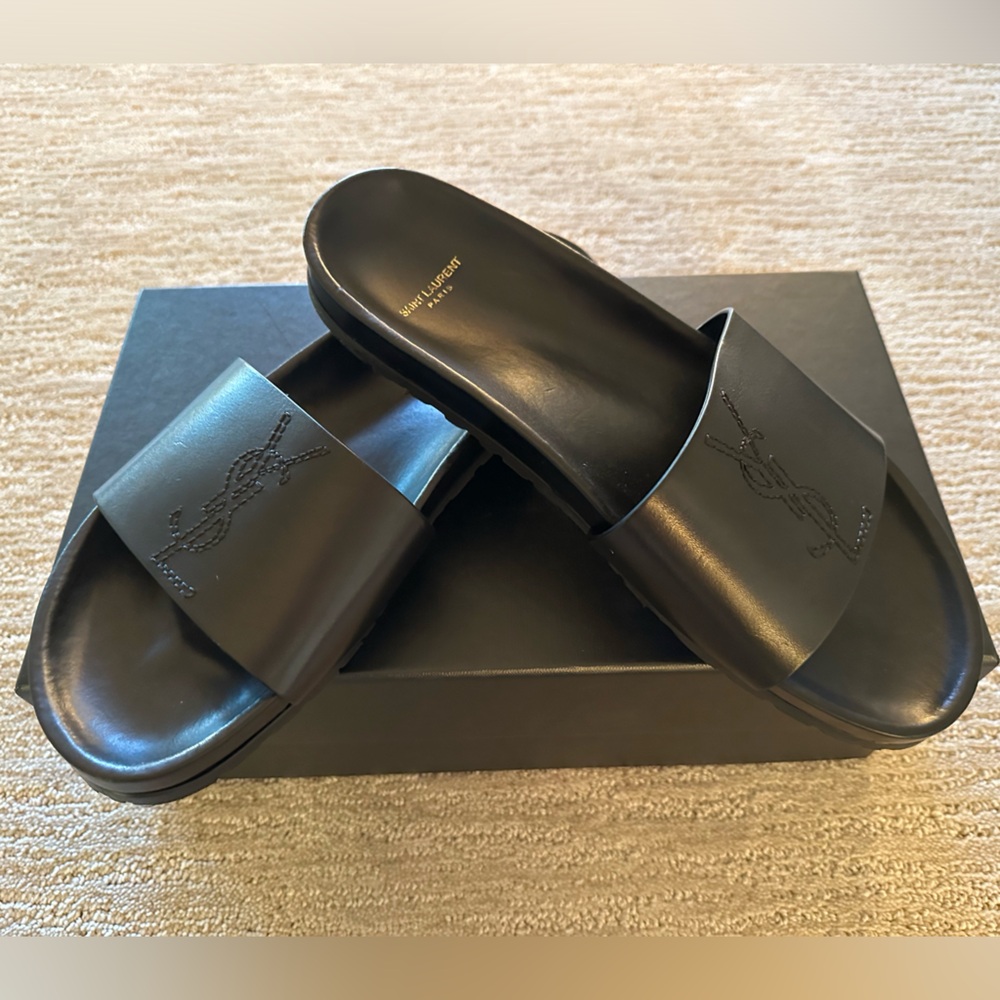 Saint Laurent Leather Slides
Black size 10 men’s